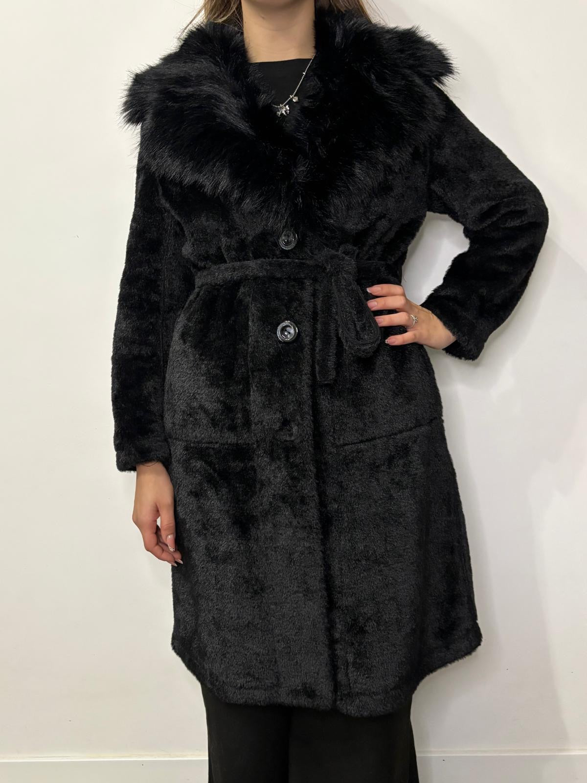 Cappotto in eco-pelliccia