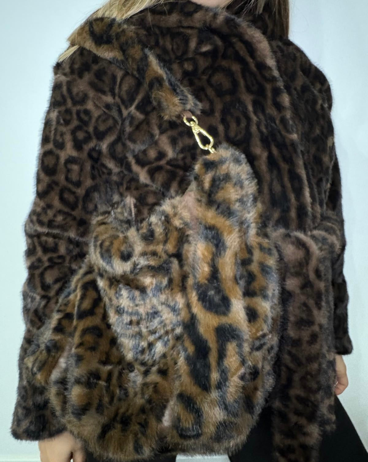 Borsa in eco pelliccia leopardata