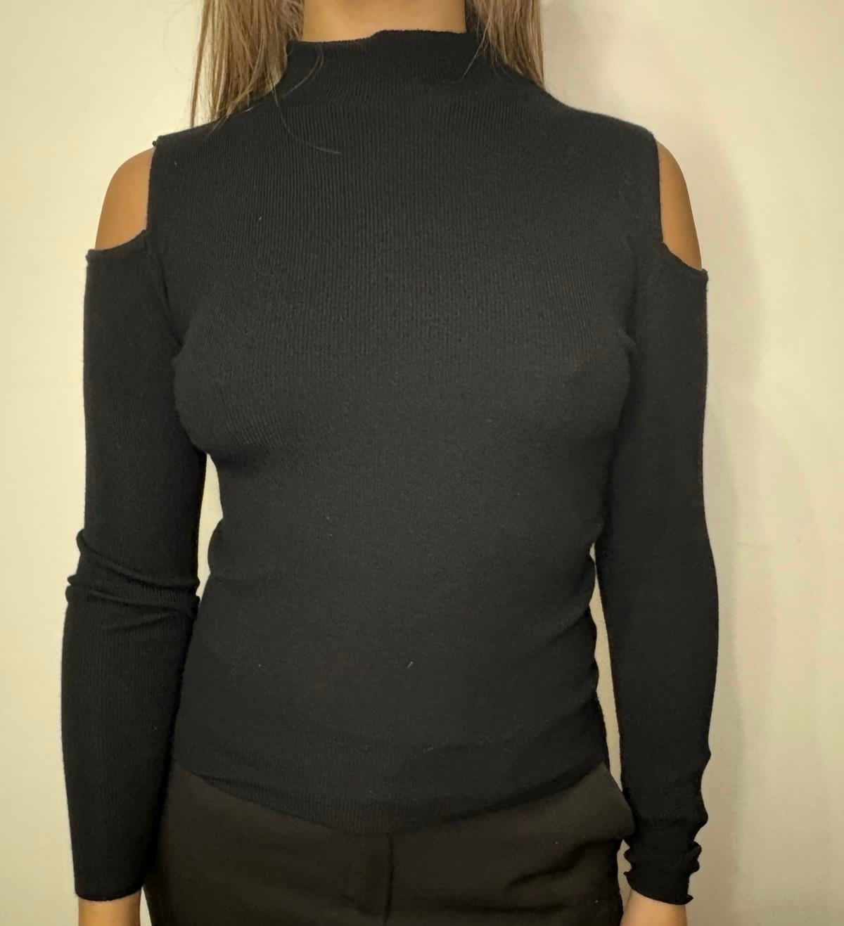 Maglioncino spacchi (nero)